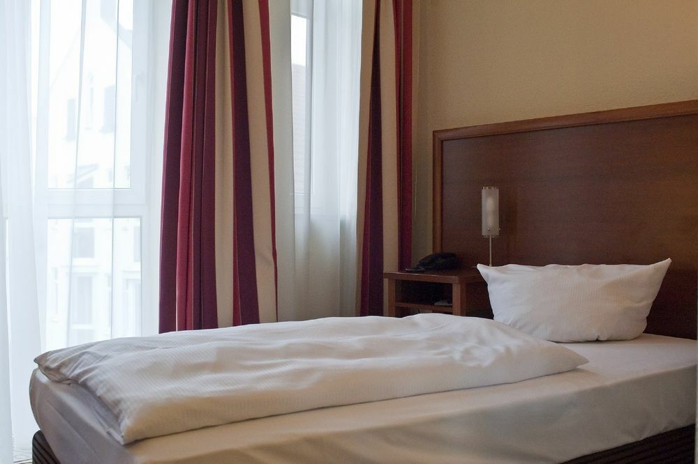 Dormero Hotel Muenchen-Kirchheim Messe Kirchheim bei Muenchen Εξωτερικό φωτογραφία